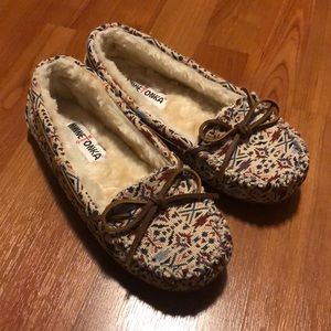 Minnetonka Slippers-
